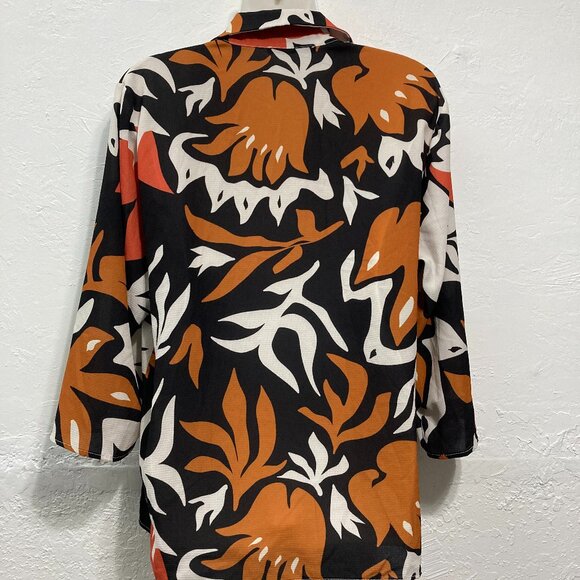 Le Streghe Womens Button up shirt 3/4 sleeves Floral Fall Leaves Italy Size M - Picture 2 of 10